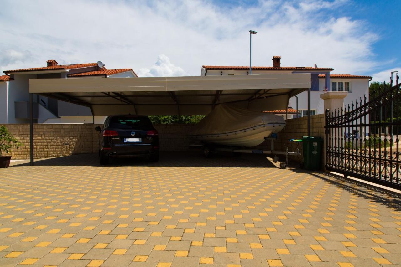Apartments Natasa Murage Exterior photo