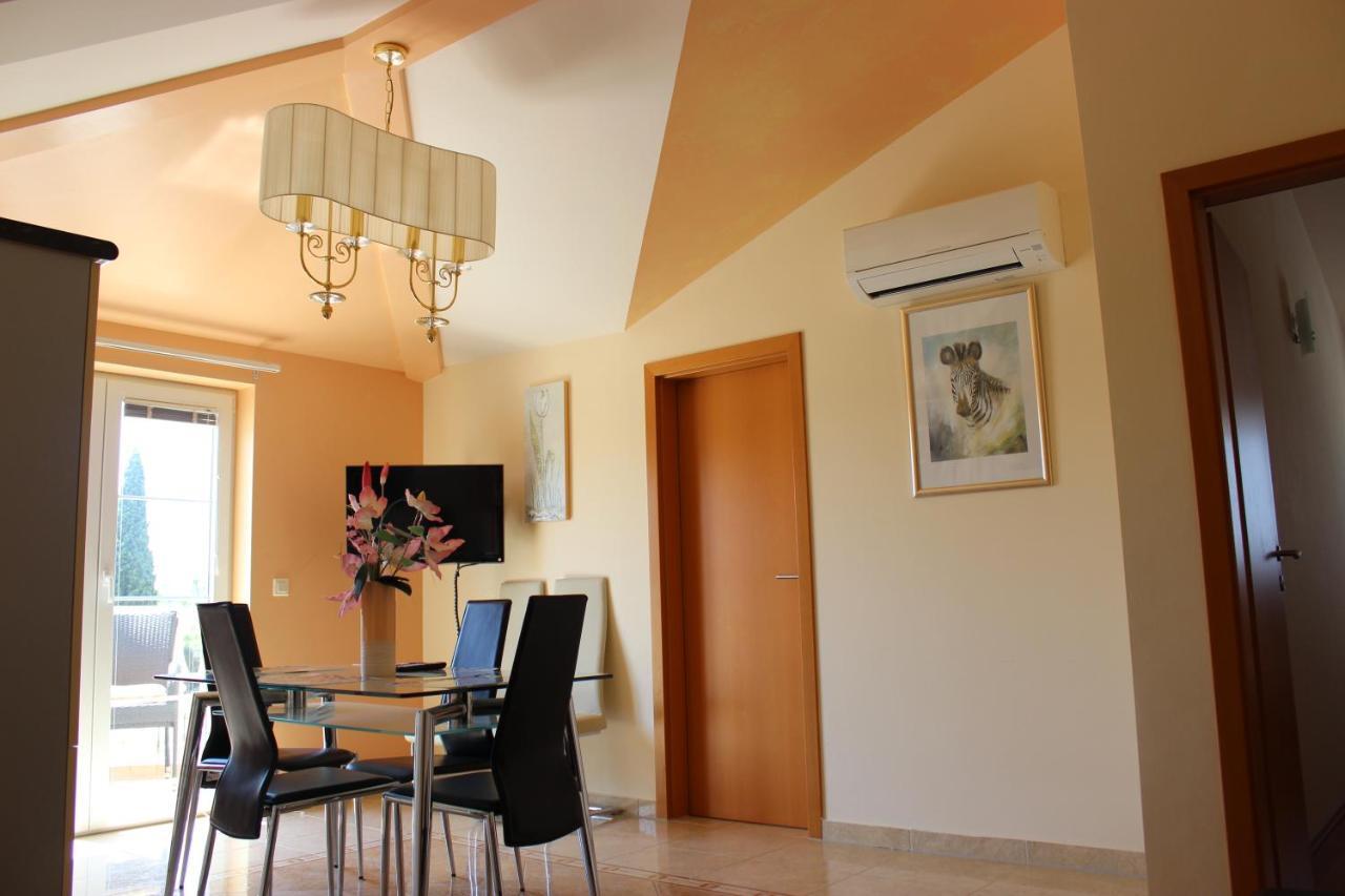 Apartments Natasa Murage Exterior photo